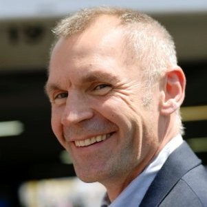 Klaus J. Aumayr
