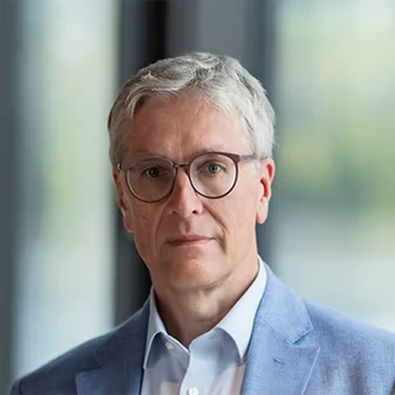 Dr. Peter Hartmann